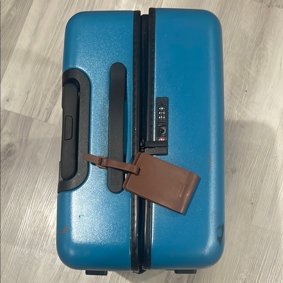 Away luggage/suitcase in medium size, limited edition! - Picture 5 of 8